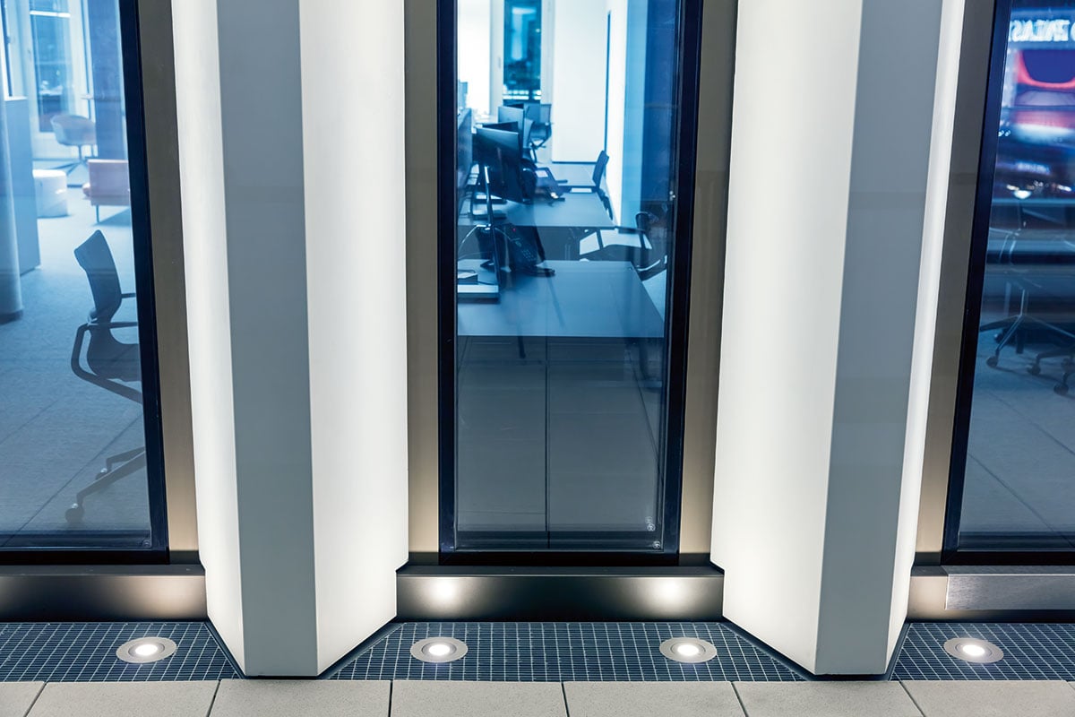 WE-EF ETC110 inground luminaires with 5CE corrosion protection providing window soffit uplighting with scattered light control at Zoom Berlin